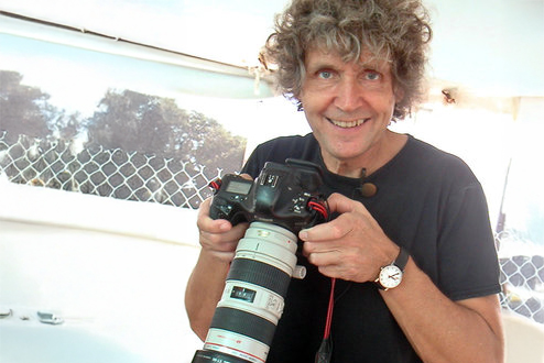 Hans Zeegers, modefotograaf en de allereerste klant van MacHelp, met zijn camera